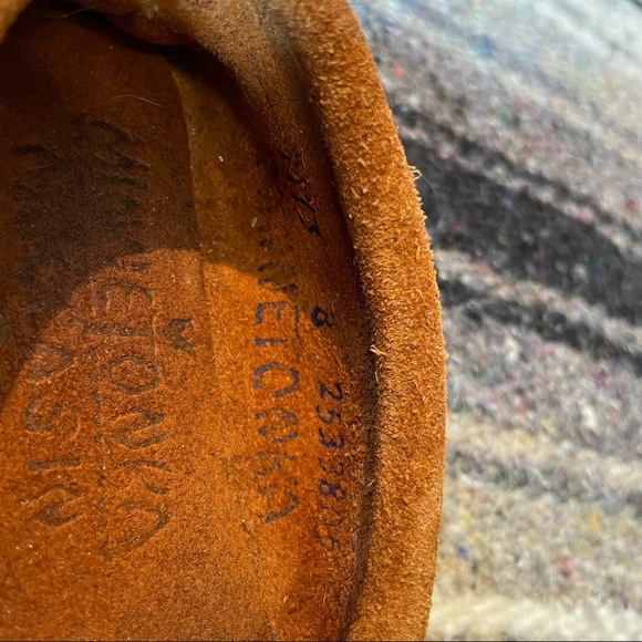 MINNETONKA moccasin - Picture 3 of 9